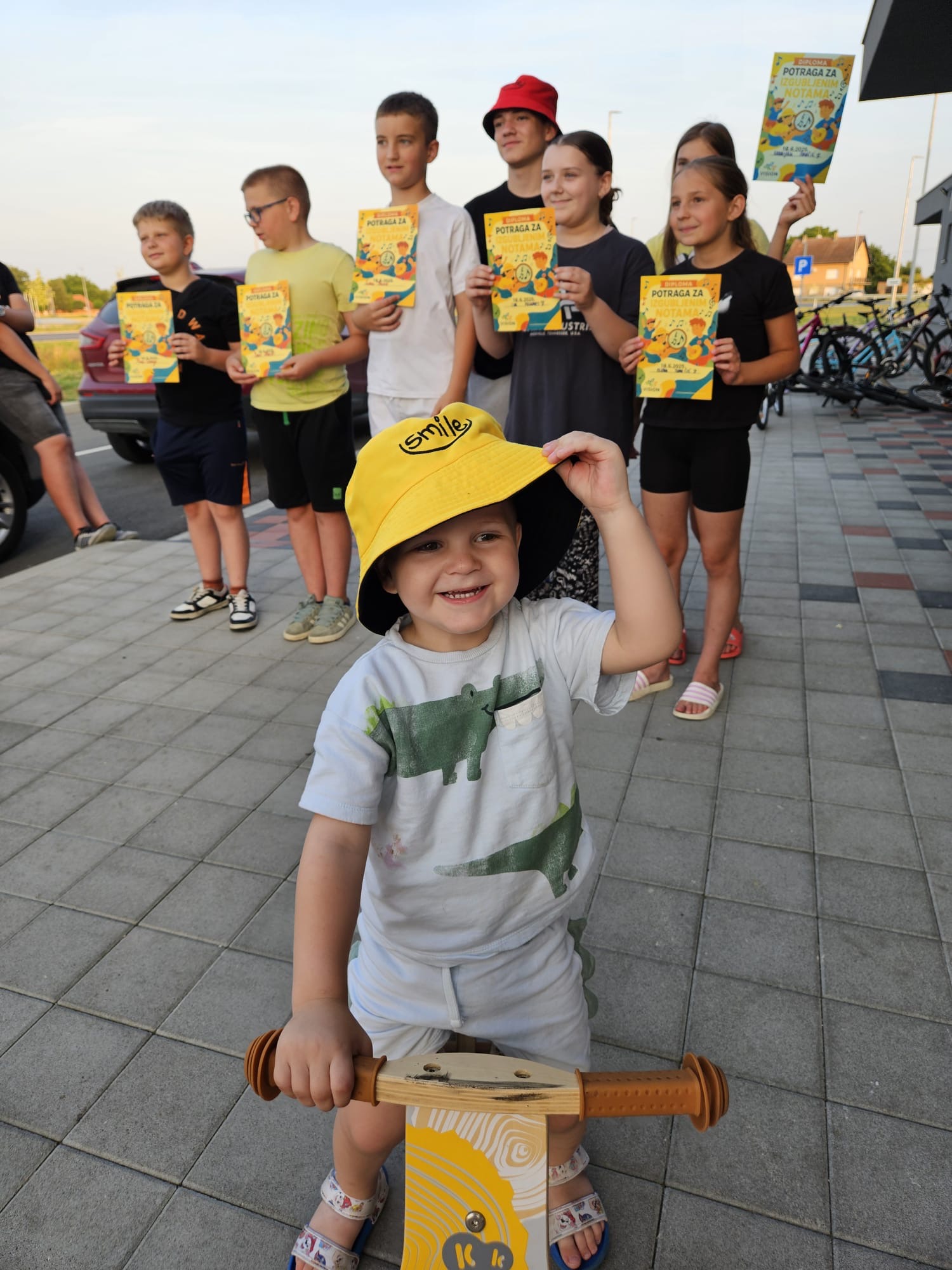 0ac80f86-9eb5-49eb-95ef-db345355cd25