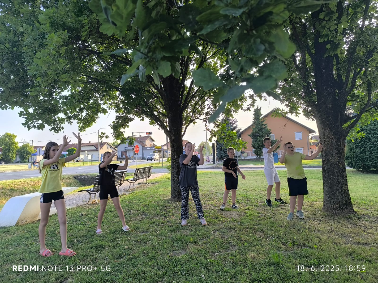 b52a3677-a4f0-4ea7-9d92-771dd79c23b3